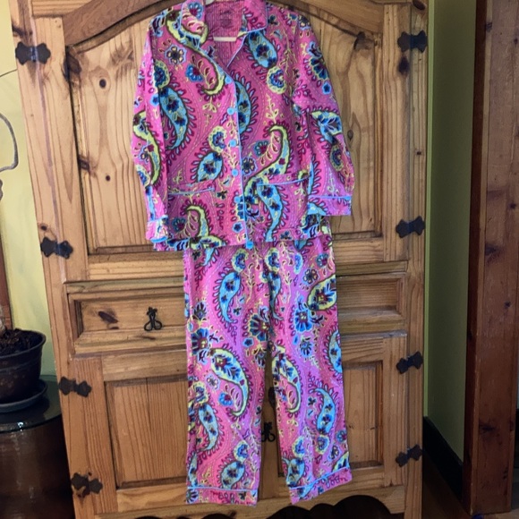 Nick & Nora Other - Women’s Nick & Nora pink green blue paisley 2 piece flannel pajamas set size S
